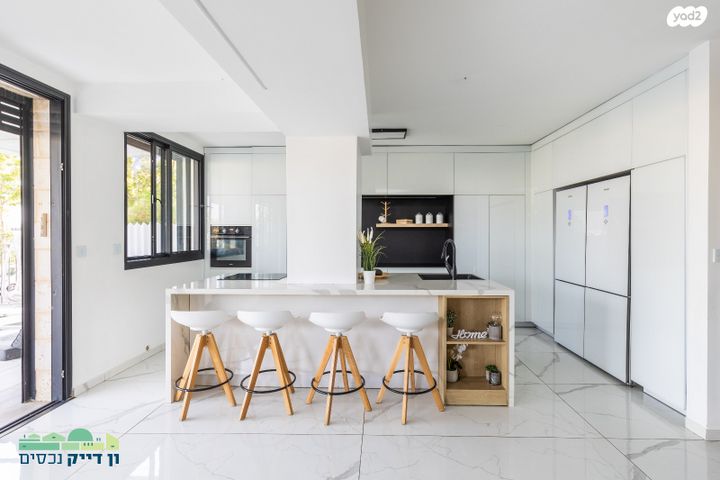 דירת גן, הרב מן ההר, חומת שמואל, הר חומה, ירושלים