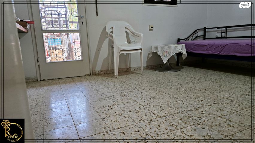 דירת גן, הנחלים, הנחלים, מעלה אדומים