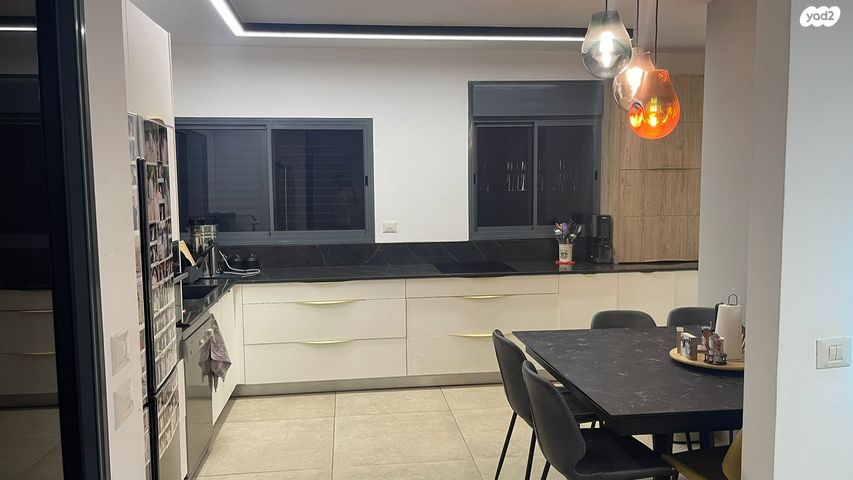 דירת גן, בר אילן, כפר אברהם, פתח תקווה