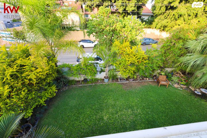 דו משפחתי, פרדס משותף, רעננה