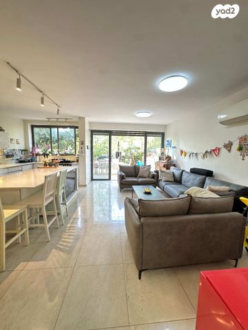 דופלקס, מודיעין מכבים רעות