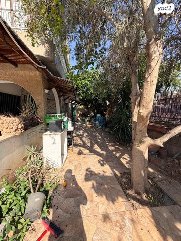 דירת גן, עכו