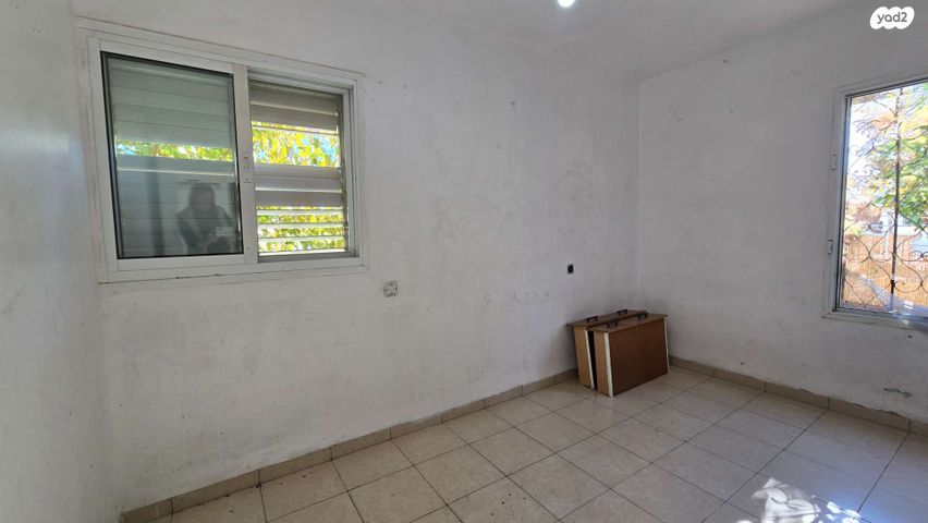 דירת גן, השבעה, בן גוריון כנען, צפת