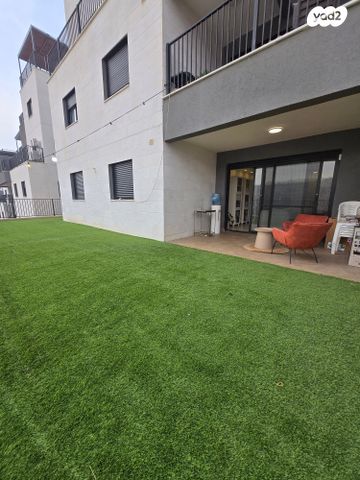 דירת גן, בית אריה / עופרים