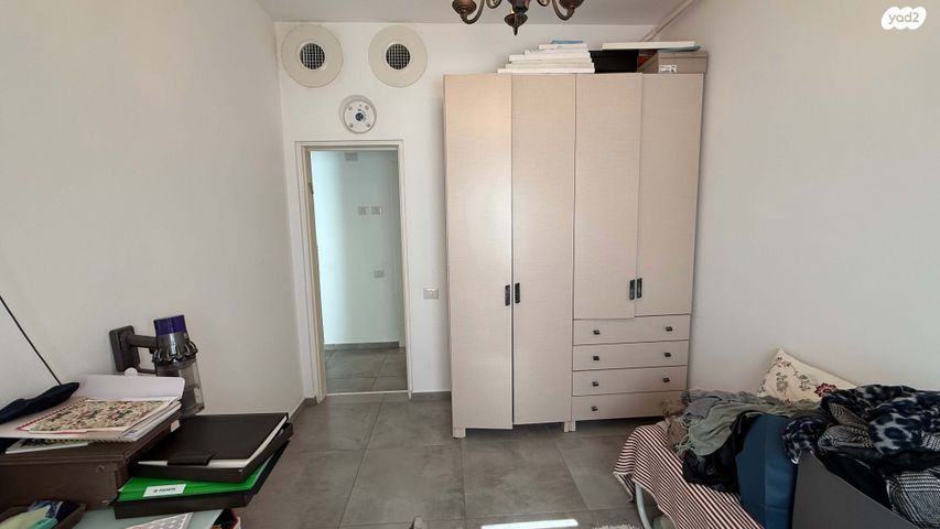 דירה, גרציאני יצחק, גני שרונה, קרית הממשלה, תל אביב יפו