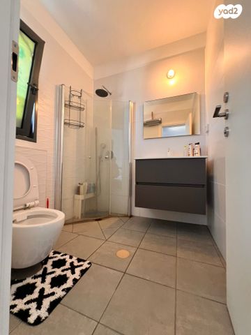 דירה, איסר הראל 1, נווה אור, אור עקיבא