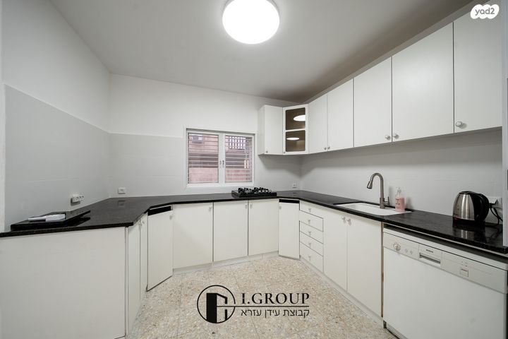 דירה, הקוצרים, הרצליה