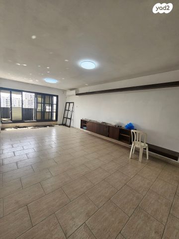 דירה, שדרות העצמאות, הגבול רוטשילד, בת ים