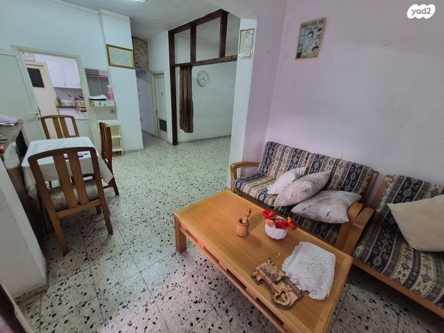 דירת גן, אחדות, פתח תקווה