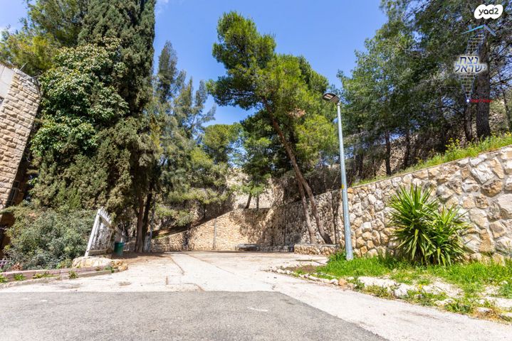 דירה, המחתרות 13, ארמון הנציב, תלפיות מזרח, ירושלים