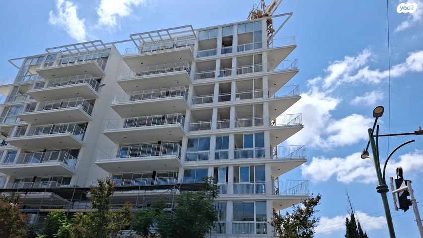 הרצליה הצעירה