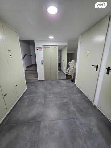 דירה, דניאל, לב העיר, בת ים