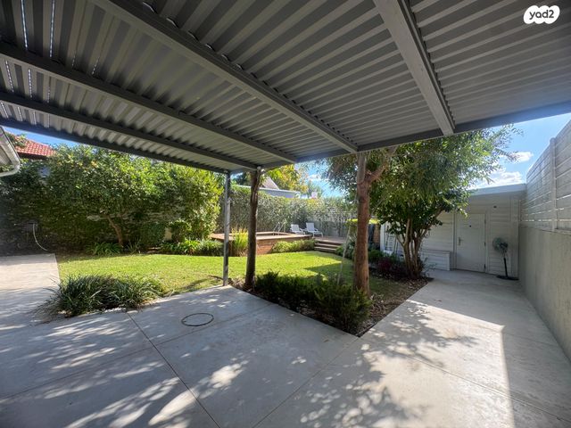 דו משפחתי, אליעזר קפלן, נאות גנים, נתניה