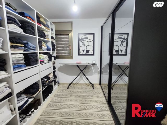 דירה, יצחק רבין 24, קרית רבין, חולון