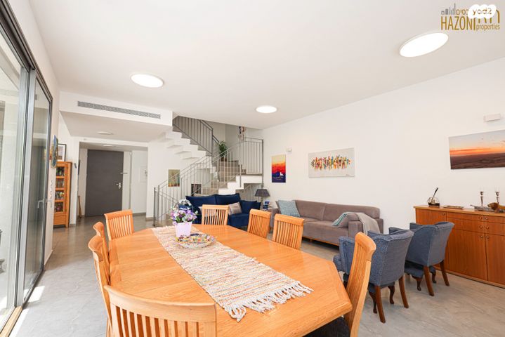 דו משפחתי, פרדס משותף, רעננה