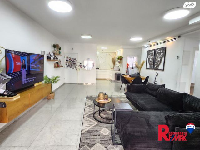 דירה, האורגים 16, הנביאים, בת ים