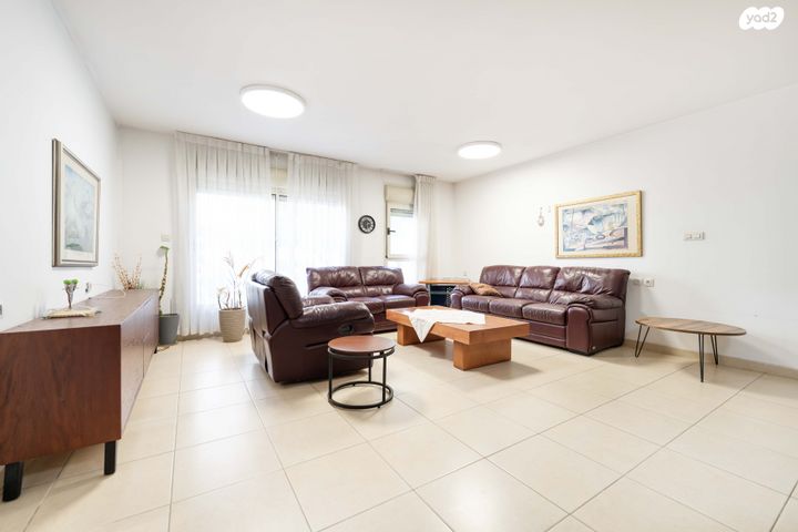 שמעון בן צבי 30