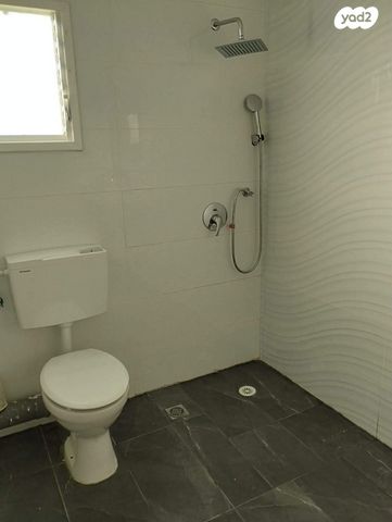 דירה, בית וגן 5, קרית מנחם בגין, נתיבות