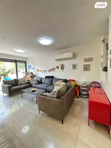 דופלקס, מודיעין מכבים רעות