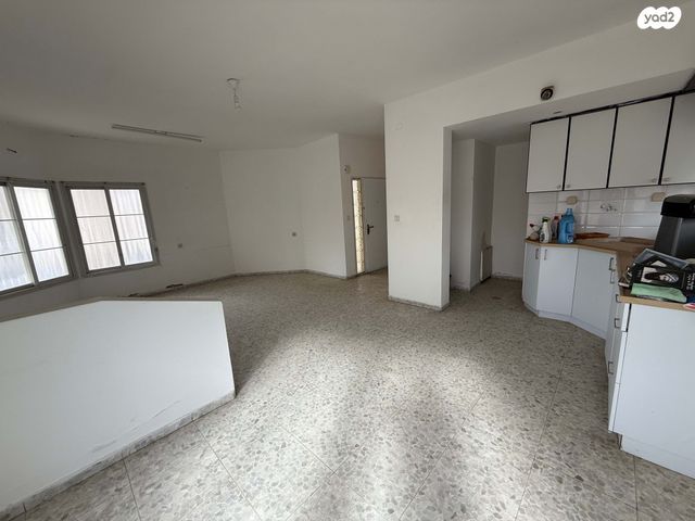 רמות בן צבי