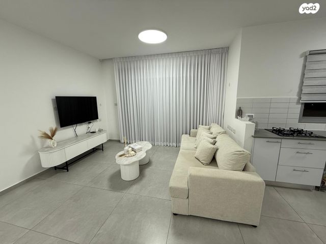 דירה, יצחק שמיר 10, נווה שרון / שער העיר, נתיבות