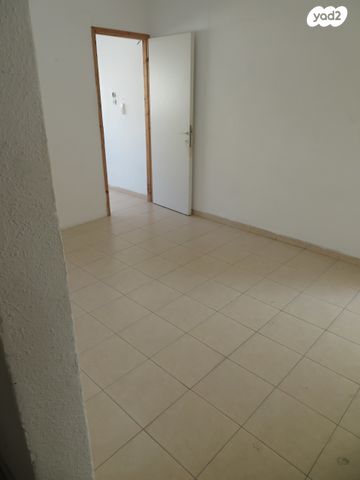 דירה, שמואל הנביא 8, הנביאים, קרית גת