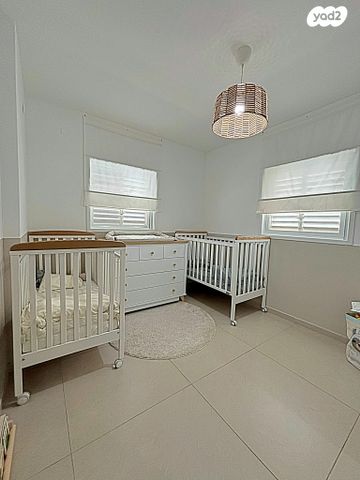 דירה, נווה אלון, ב' / צפון מערב העיר, רחובות