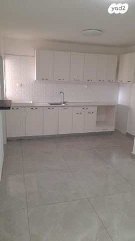 דירה, בית וגן 5, קרית מנחם בגין, נתיבות