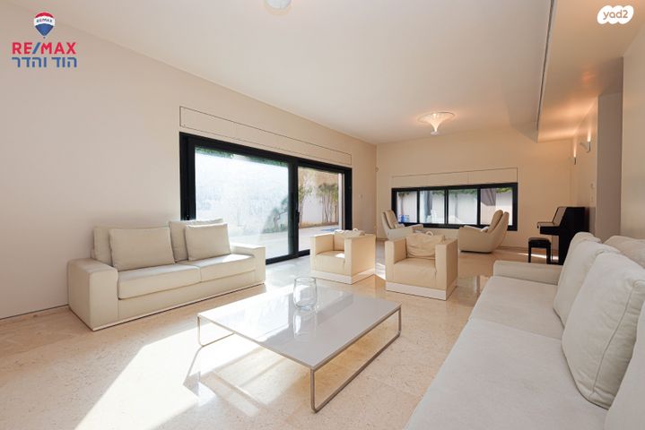 בית פרטי/ קוטג', מתחם הדסים, הוד השרון