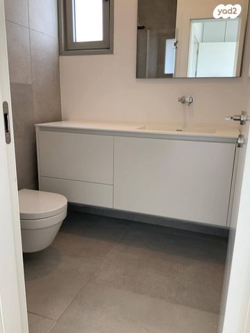 דירה, פרנץ קפקא 3, המשתלה, תל אביב יפו