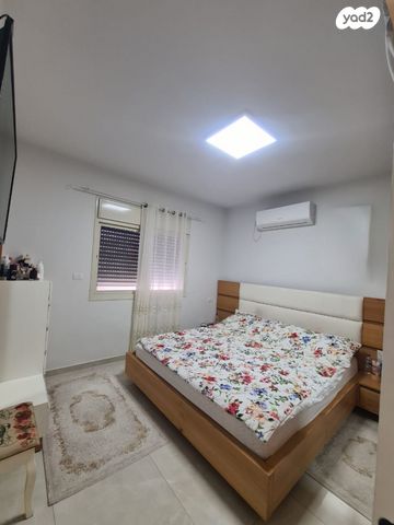 דירה, מרדכי אנילביץ', מרכז העיר, עכו