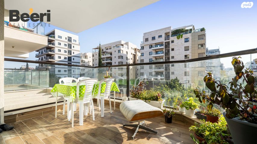 דירה, השר משה, נגבה, רמת גן