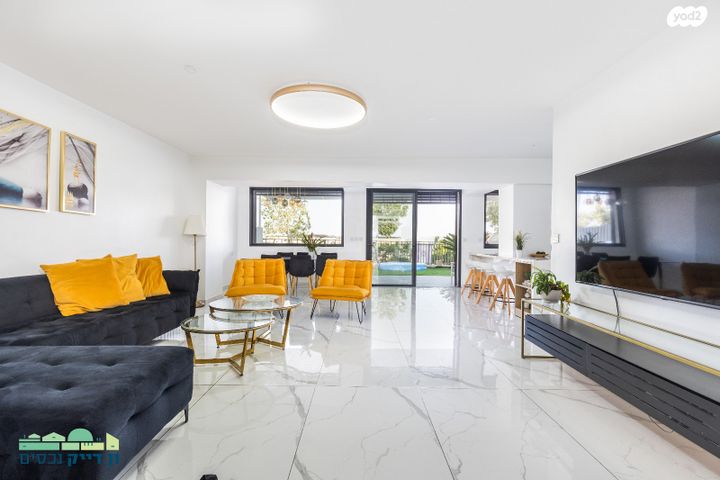 דירת גן, הרב מן ההר, חומת שמואל, הר חומה, ירושלים