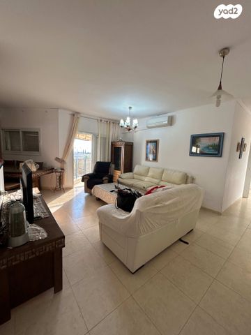 מאיר גרוסמן 21