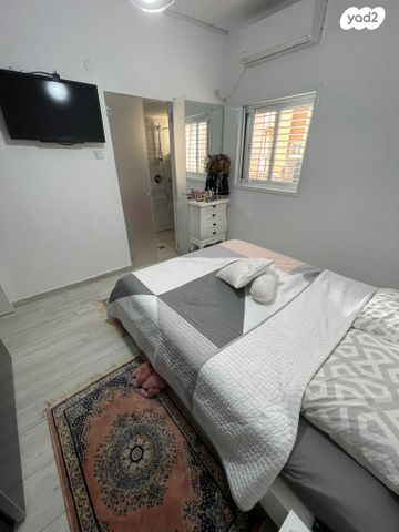 דירה, קיבוץ גלויות 14, רסקו ב', חולון