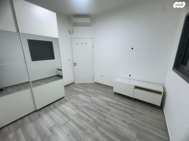 דו משפחתי, אליעזר קפלן, נאות גנים, נתניה