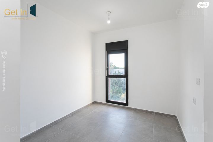 דירה, עמירם חרלף, אחוזה, חיפה