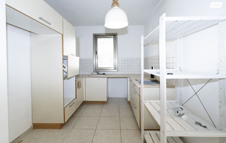 דירה, אביב, הרצליה הירוקה, נווה עובד, הרצליה