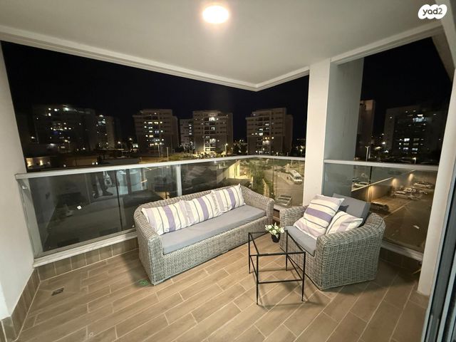 דירה, יצחק שמיר 10, נווה שרון / שער העיר, נתיבות