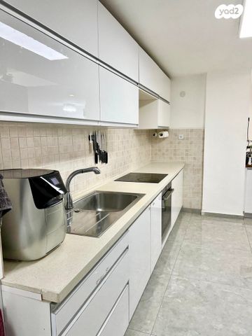 דירה, חנה ומיכאל לוין, רביבים, גני ראשון, ראשון לציון