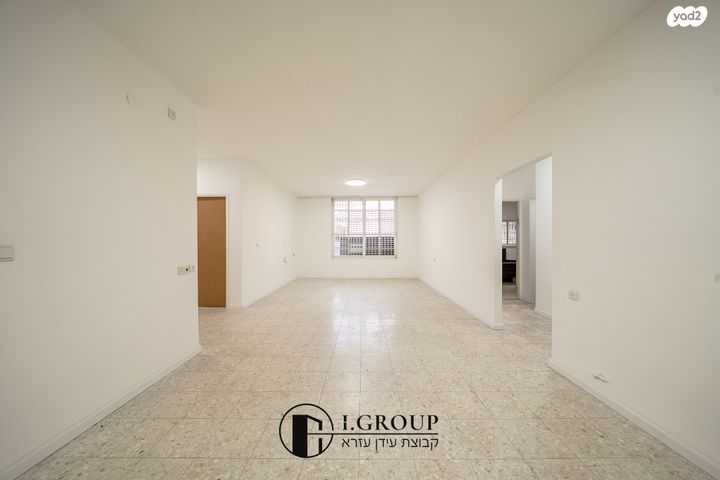 דירה, הקוצרים, הרצליה