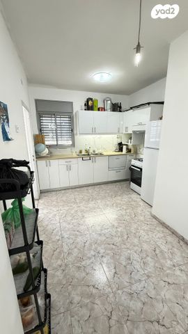 דירה, הצנחנים 32, קרית שמואל, טבריה