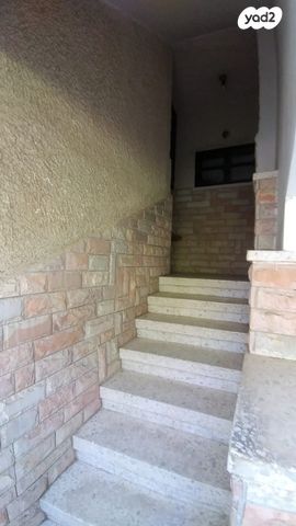 דו משפחתי, מזכרת בתיה