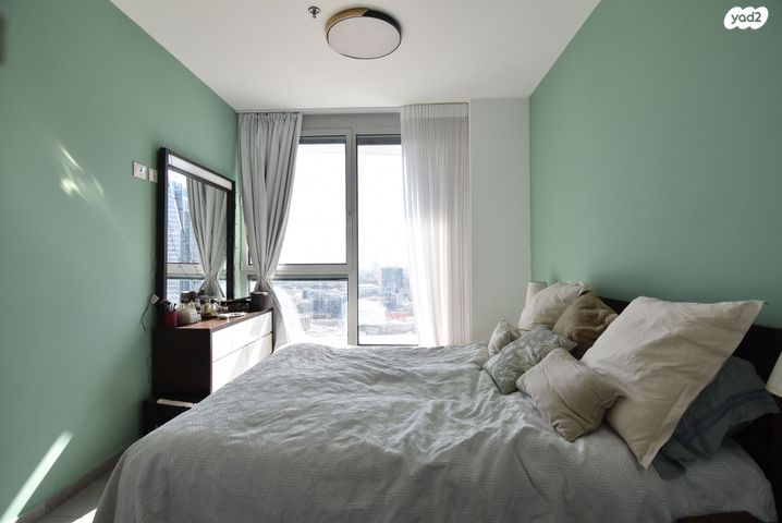 דירה, גרציאני יצחק, גני שרונה, קרית הממשלה, תל אביב יפו