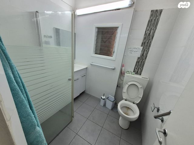 דירת גן, אחדות, פתח תקווה