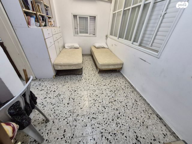 דירת גן, אחדות, פתח תקווה