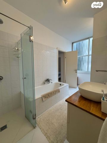 דירה, הרצל 62, מרכז, כפר סבא