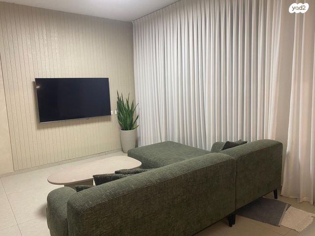 גג/ פנטהאוז, יצחק שמיר 9, נווה שרון / שער העיר, נתיבות