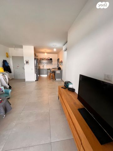 דירה, איסר הראל 1, נווה אור, אור עקיבא