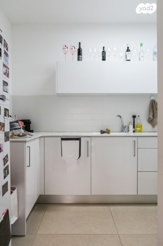 דירה, משגב עם 12, קרית שלום, תל אביב יפו